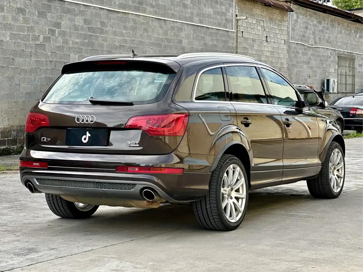 Audi Q7 2011 3.0 TFSI Exclusive Model 200kW — миниатюра 7