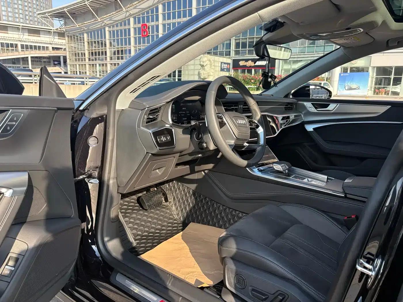 Audi A7L 2024 45 TFSI Luxury — миниатюра 3