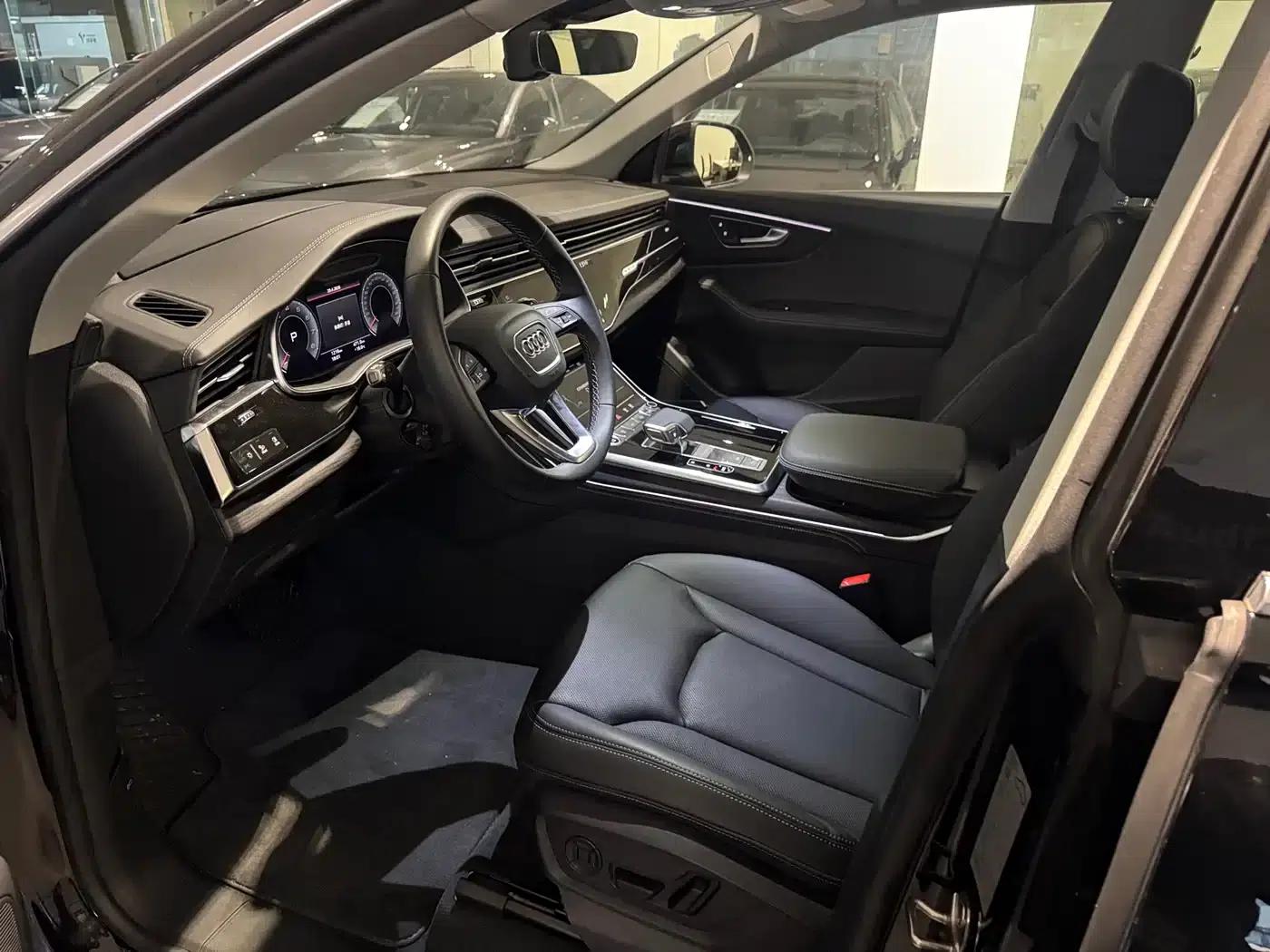 Audi Q8 2024 55 TFSI Luxury Dynamic — миниатюра 7