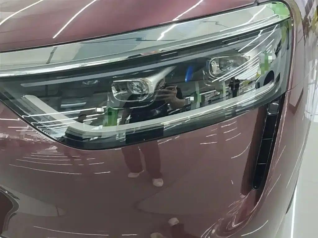 Wenjie M8 2025 Extended Range Max+ Version 53.4kWh 6-Seat Version (192-line LiDAR) — миниатюра 24