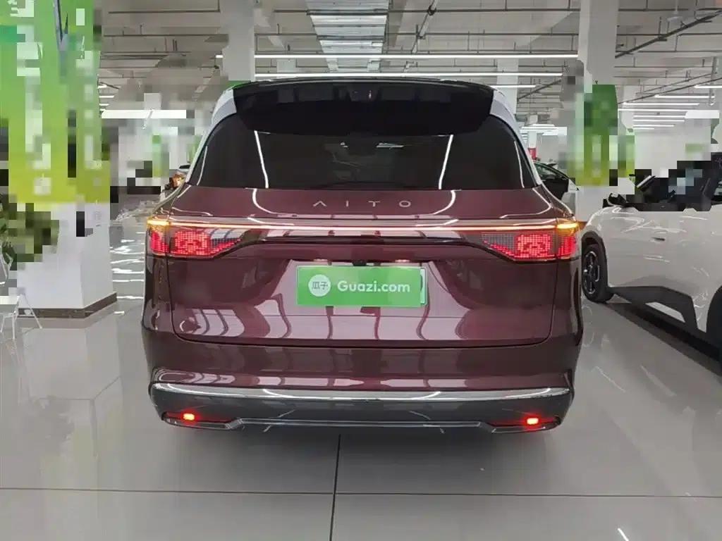 Wenjie M8 2025 Extended Range Max+ Version 53.4kWh 6-Seat Version (192-line LiDAR) — миниатюра 6