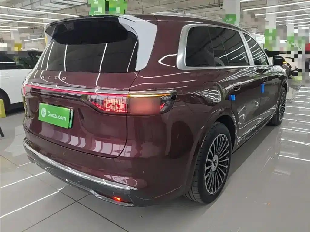 Wenjie M8 2025 Extended Range Max+ Version 53.4kWh 6-Seat Version (192-line LiDAR) — миниатюра 7