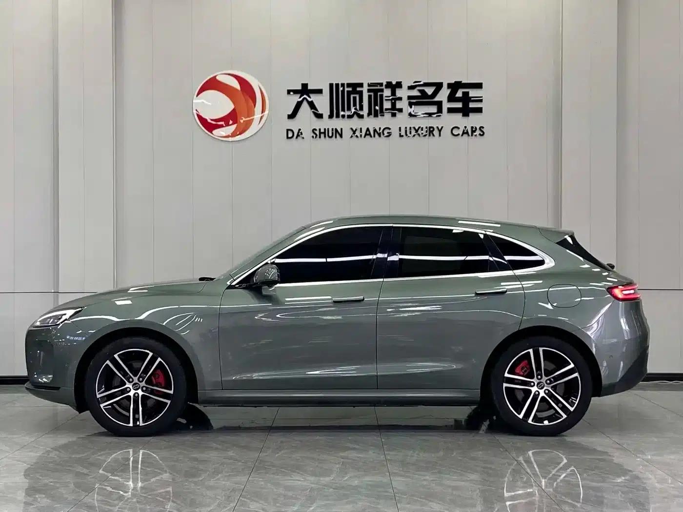 Wenjie M5 2023 Extended Range Rear-Wheel Drive Standard Edition — миниатюра 3