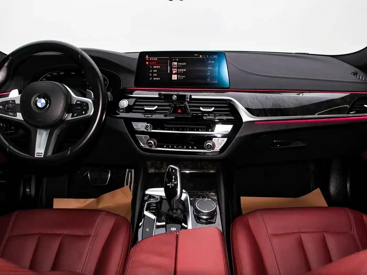 2019 BMW 5 Series 530Li Leading Edition M Sport Package — миниатюра 2