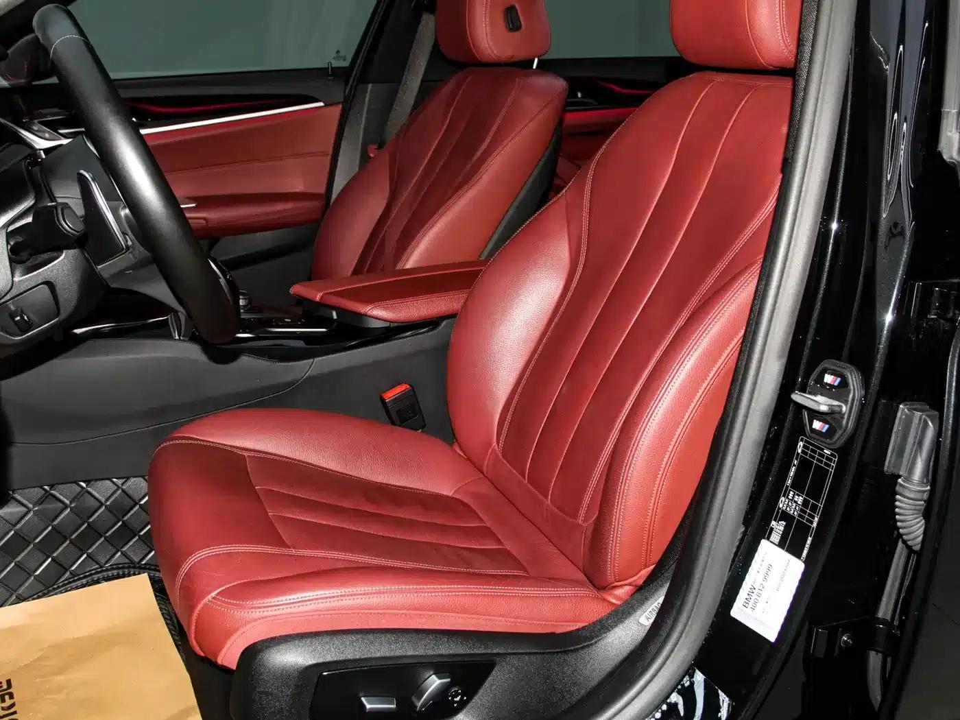 2019 BMW 5 Series 530Li Leading Edition M Sport Package — миниатюра 5