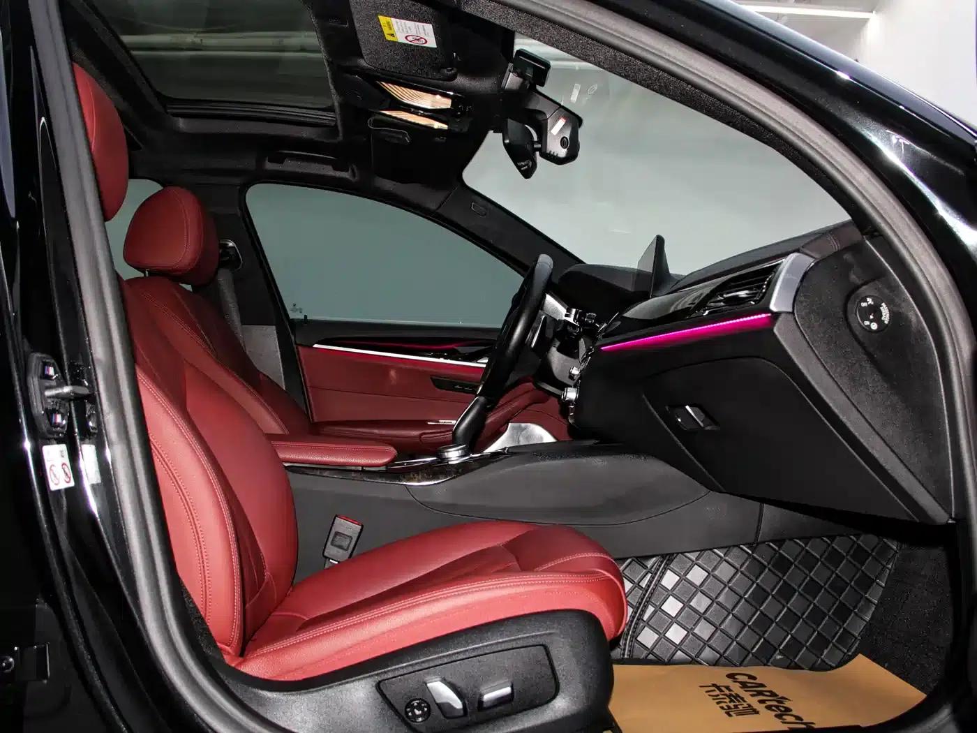 2019 BMW 5 Series 530Li Leading Edition M Sport Package — миниатюра 7