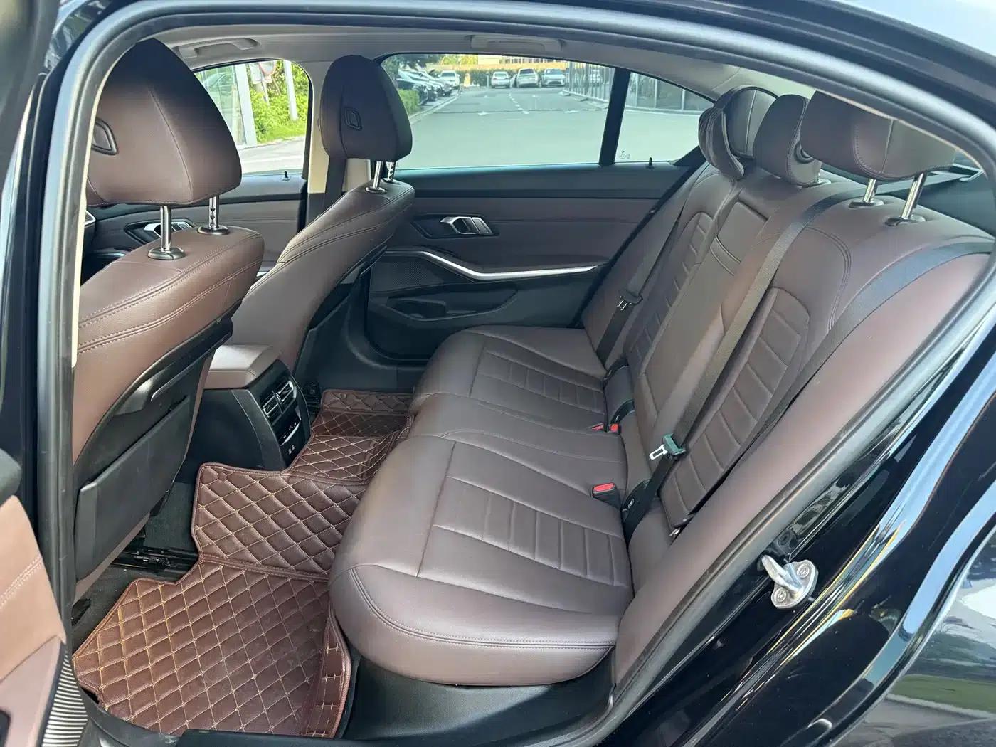 2020 BMW 3 Series 320Li M Sport Package — миниатюра 7