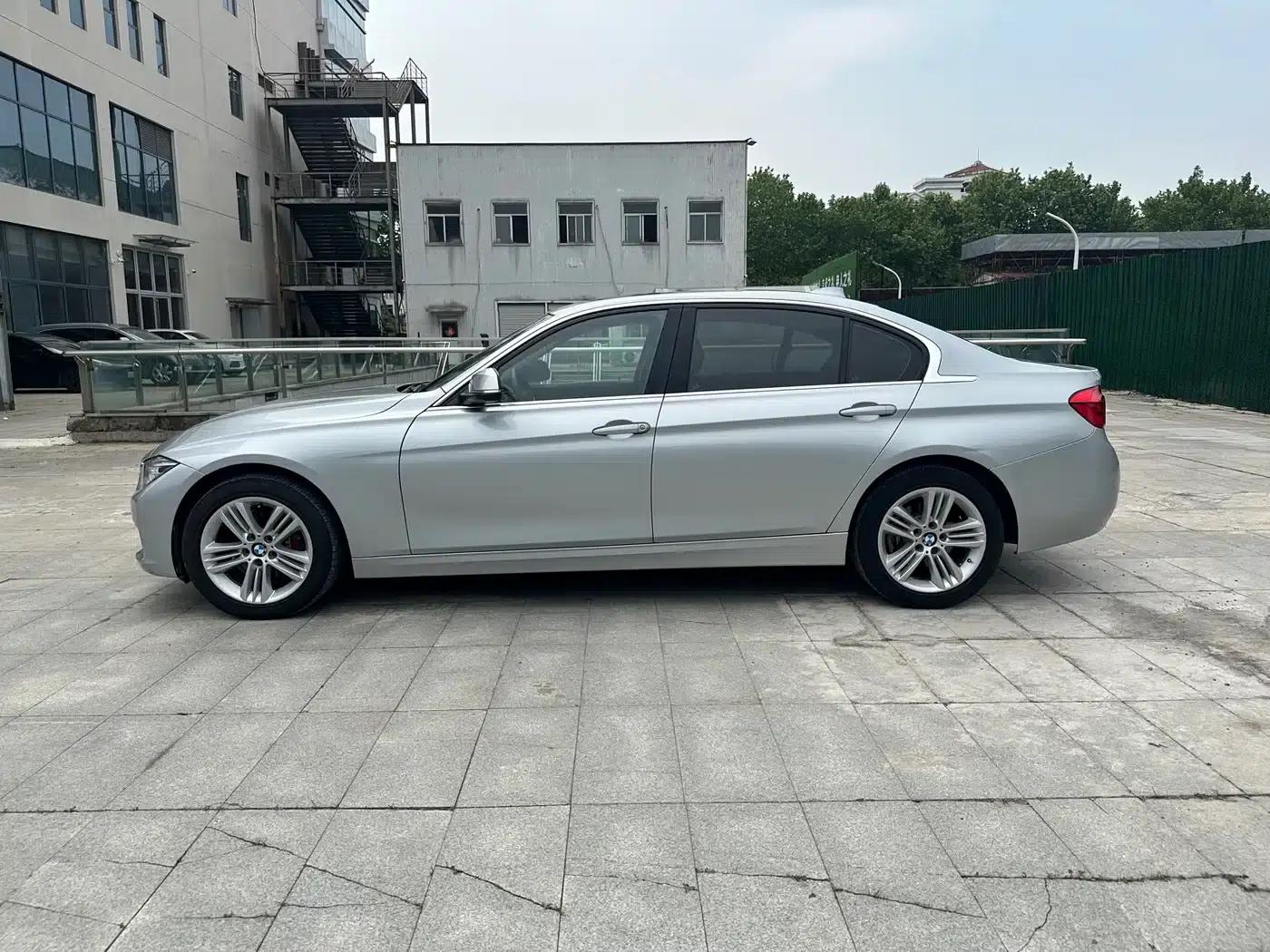 2017 BMW 3 Series 320Li xDrive Fashion Edition — миниатюра 4