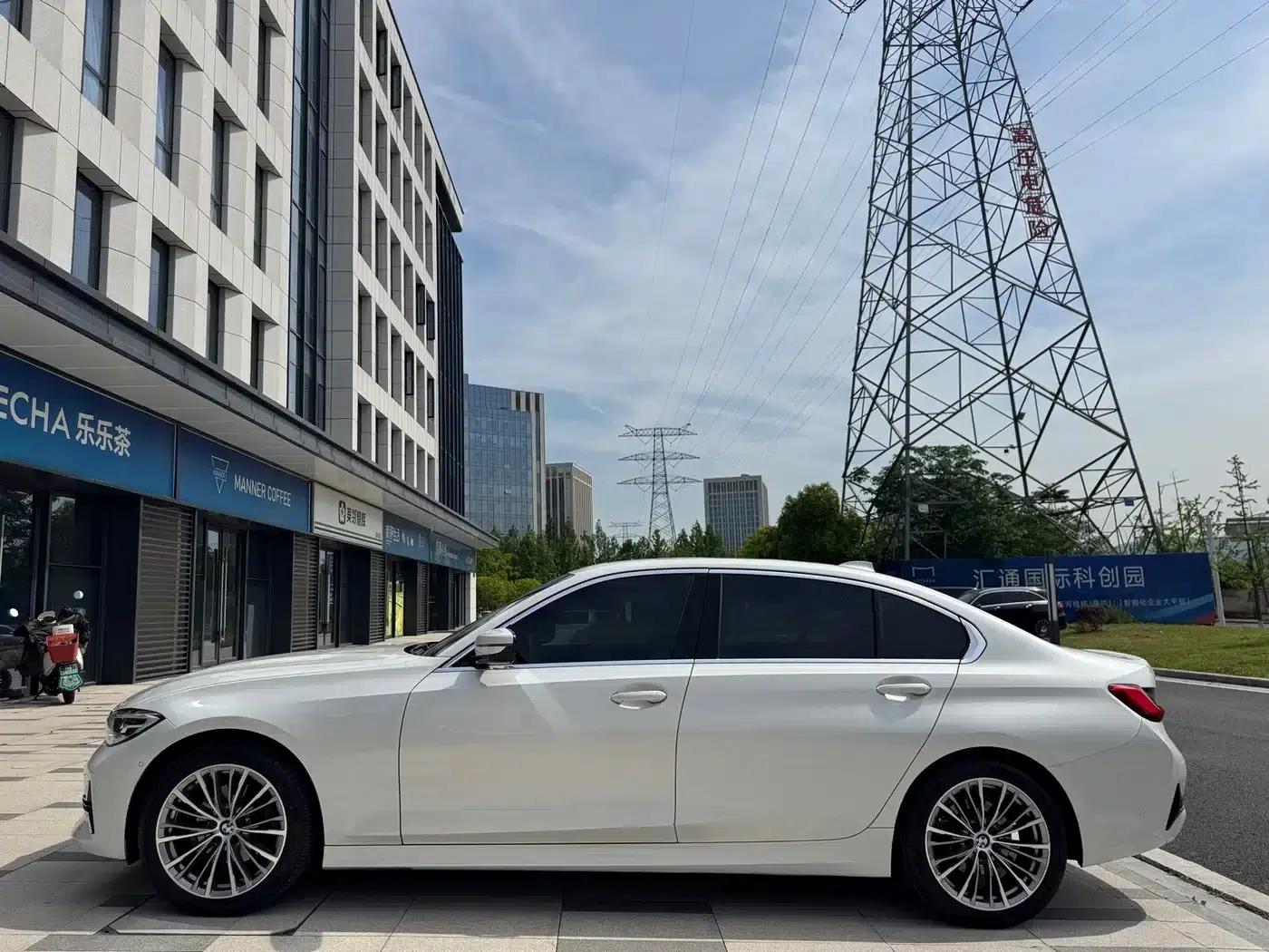 BMW 3 Series 2020 325Li First Edition — миниатюра 4