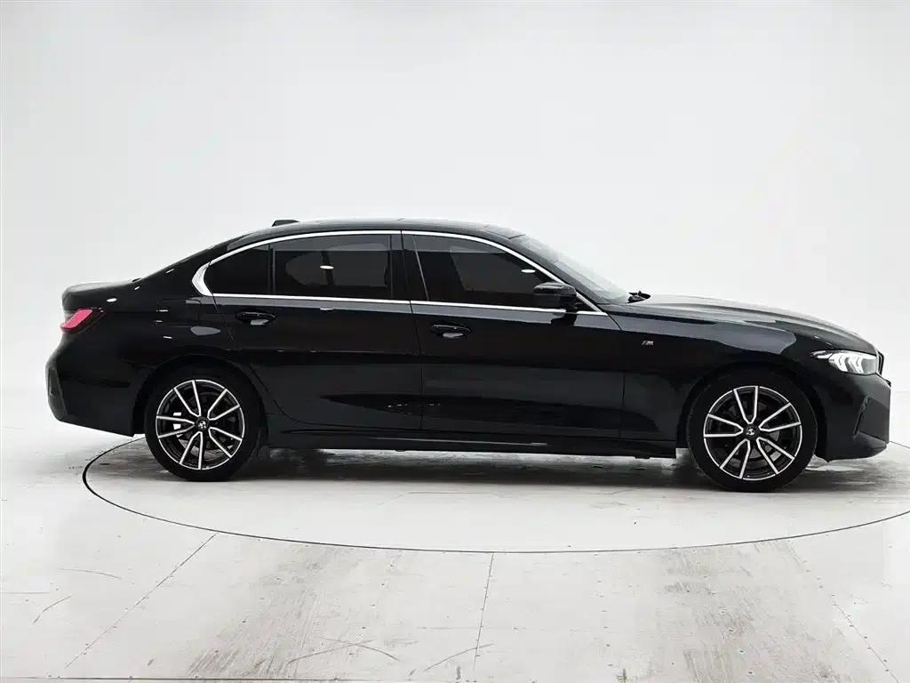 2023 BMW 3 Series 320Li M Sport Package — миниатюра 9
