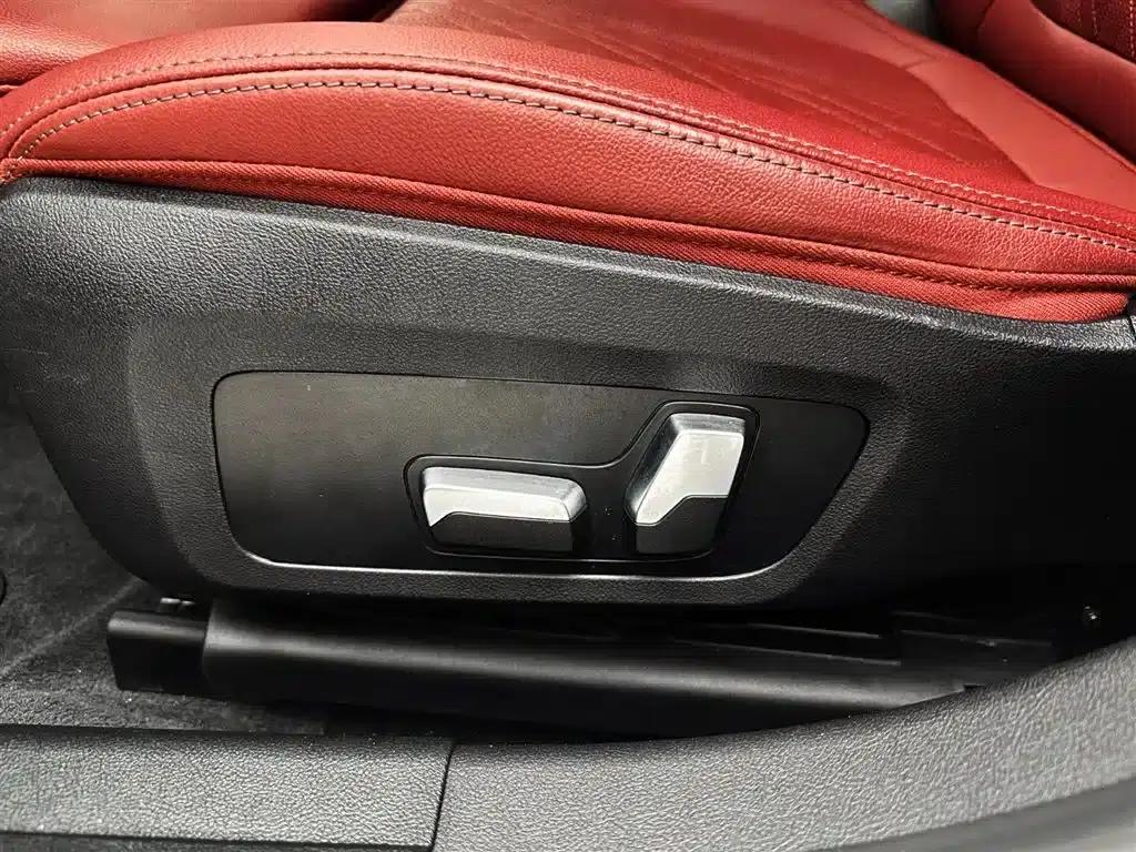 2023 BMW 3 Series 320Li M Sport Package — миниатюра 20