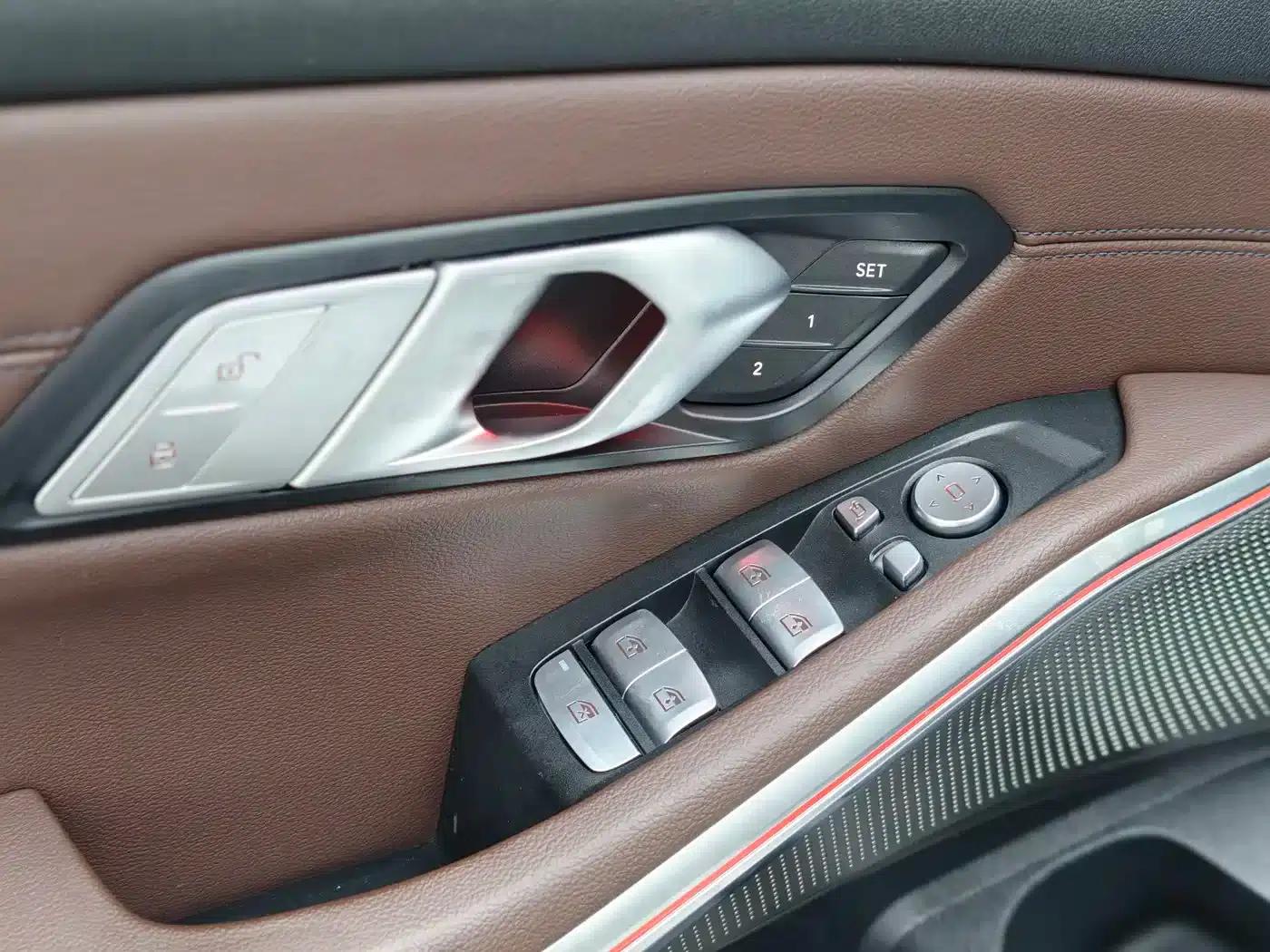 2022 BMW 3 Series 320Li M Sport Package — миниатюра 16