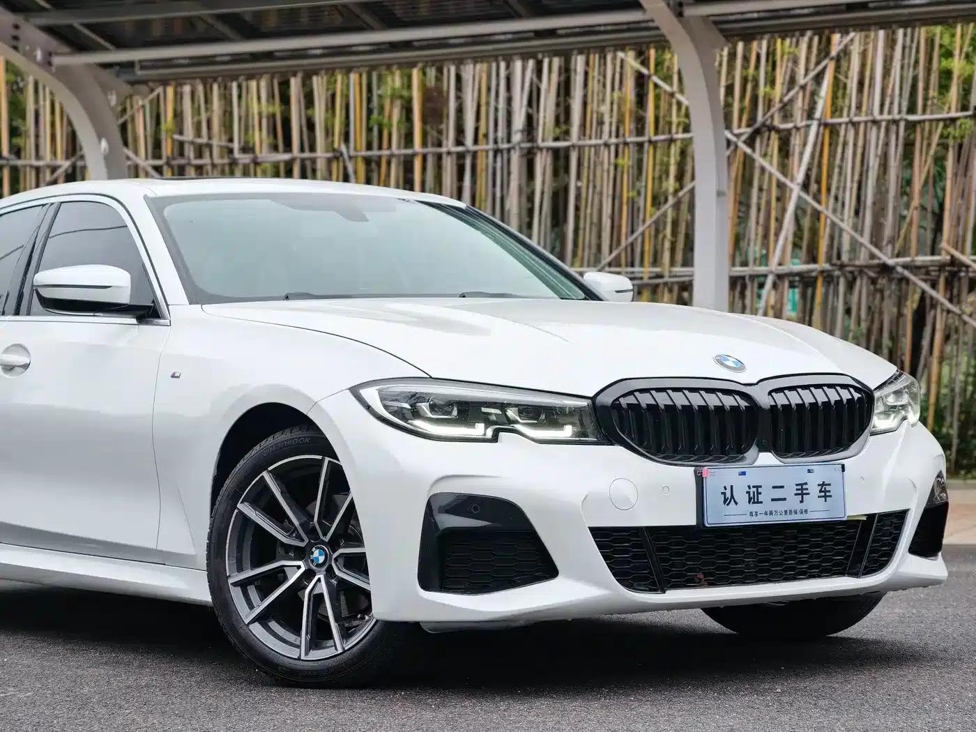 2022 BMW 3 Series 320Li M Sport Package — миниатюра 3