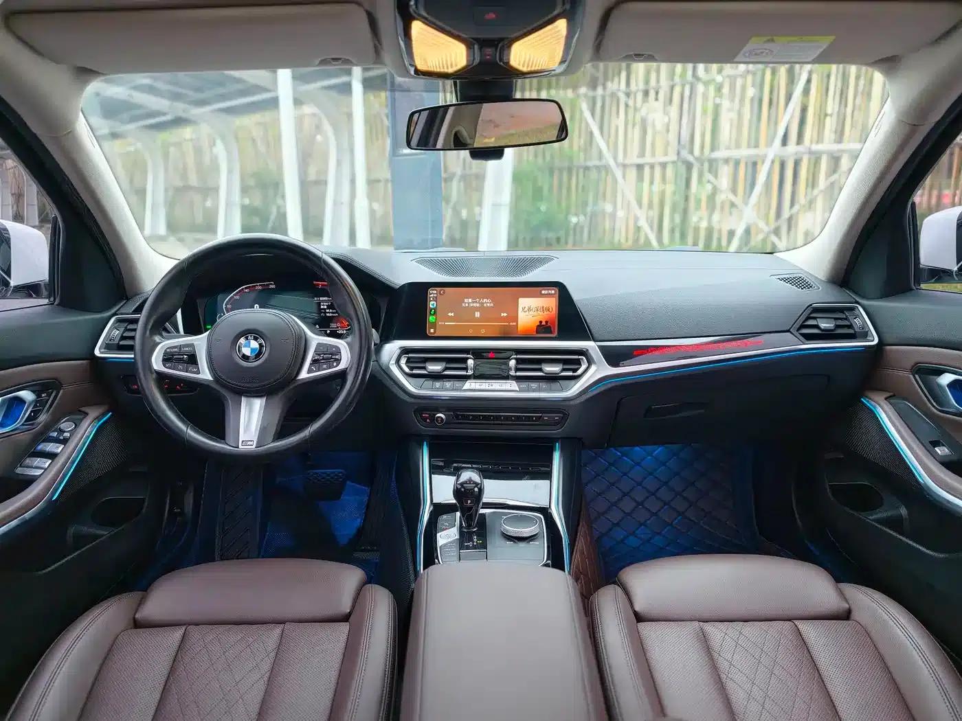 2022 BMW 3 Series 320Li M Sport Package — миниатюра 7