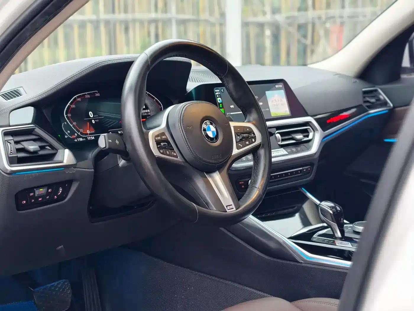 2022 BMW 3 Series 320Li M Sport Package — миниатюра 9