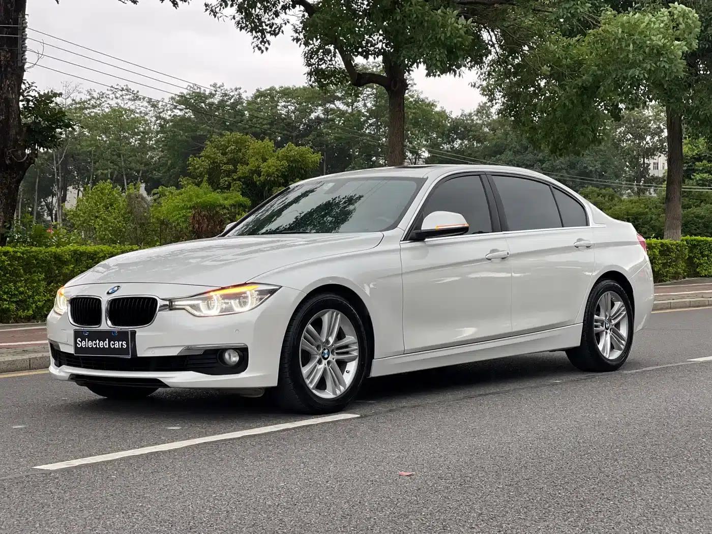 2017 BMW 3 Series 320Li Fashion Edition — миниатюра 1