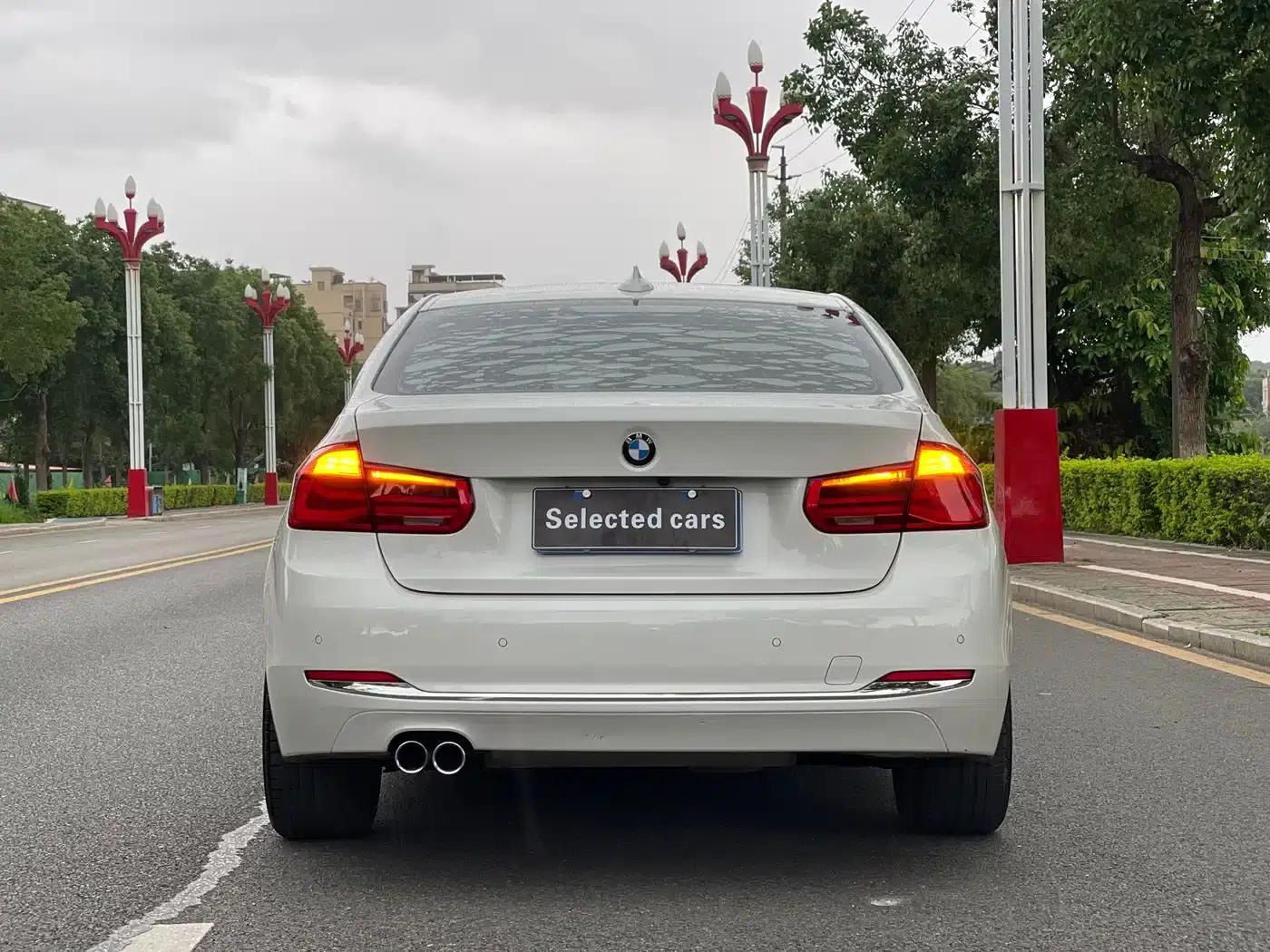 2017 BMW 3 Series 320Li Fashion Edition — миниатюра 5