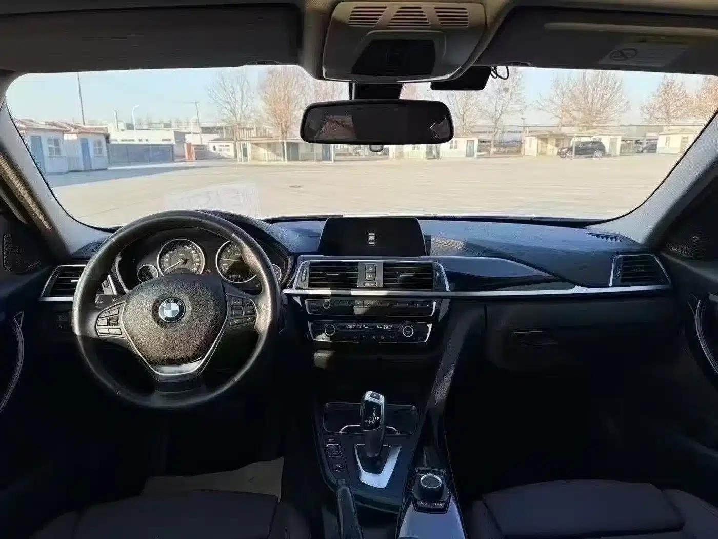 BMW 3 Series 2018 320Li Fashion Edition — миниатюра 8