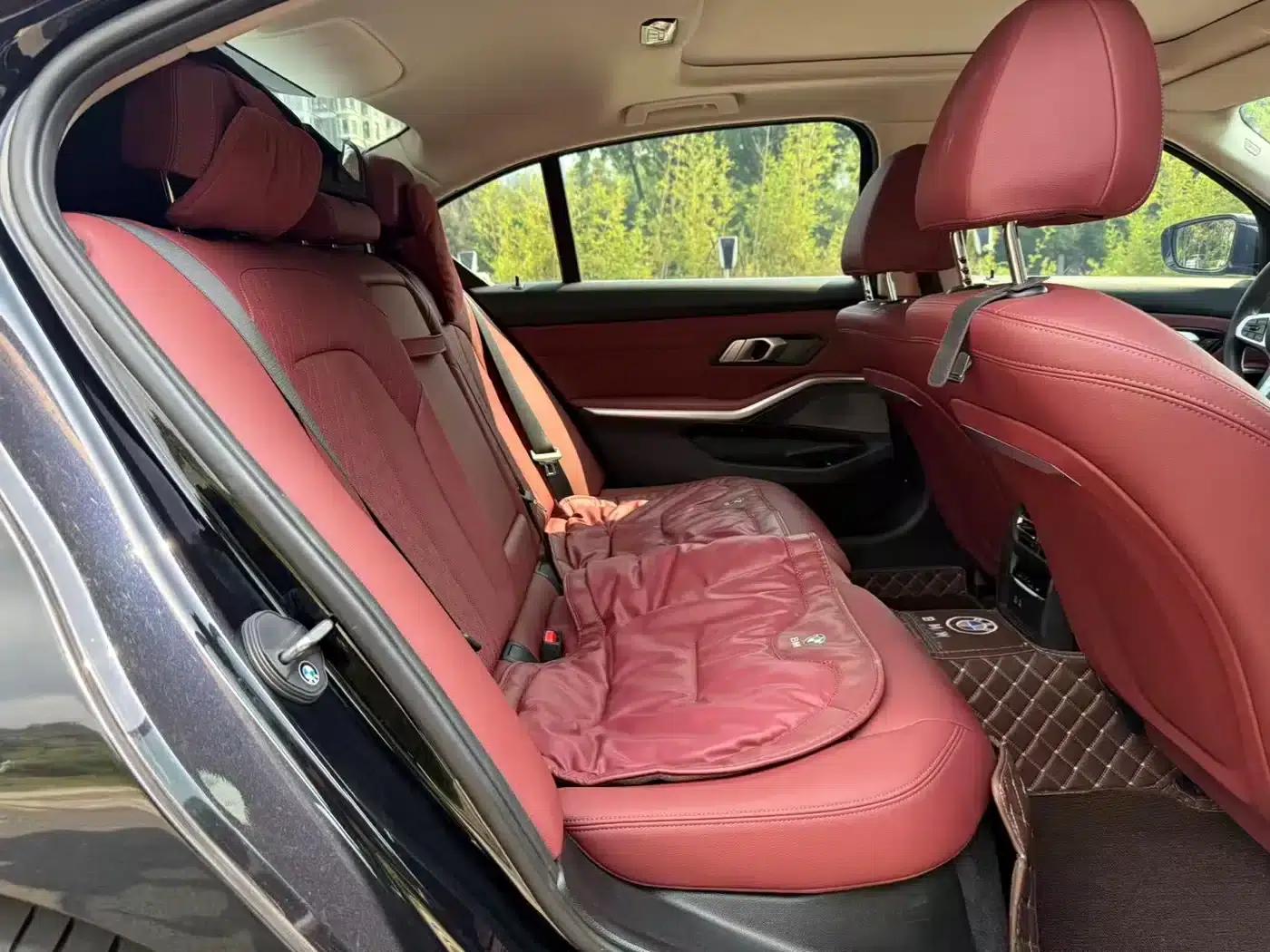 2023 BMW 3 Series 320Li M Sport Package — миниатюра 11