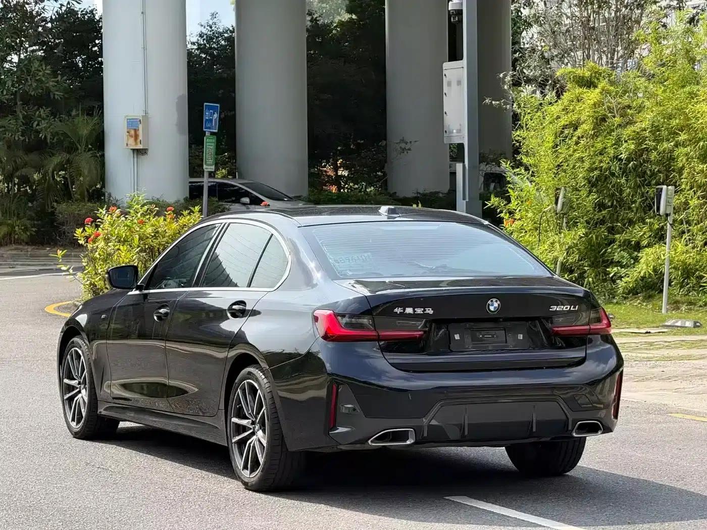 2023 BMW 3 Series 320Li M Sport Package — миниатюра 7