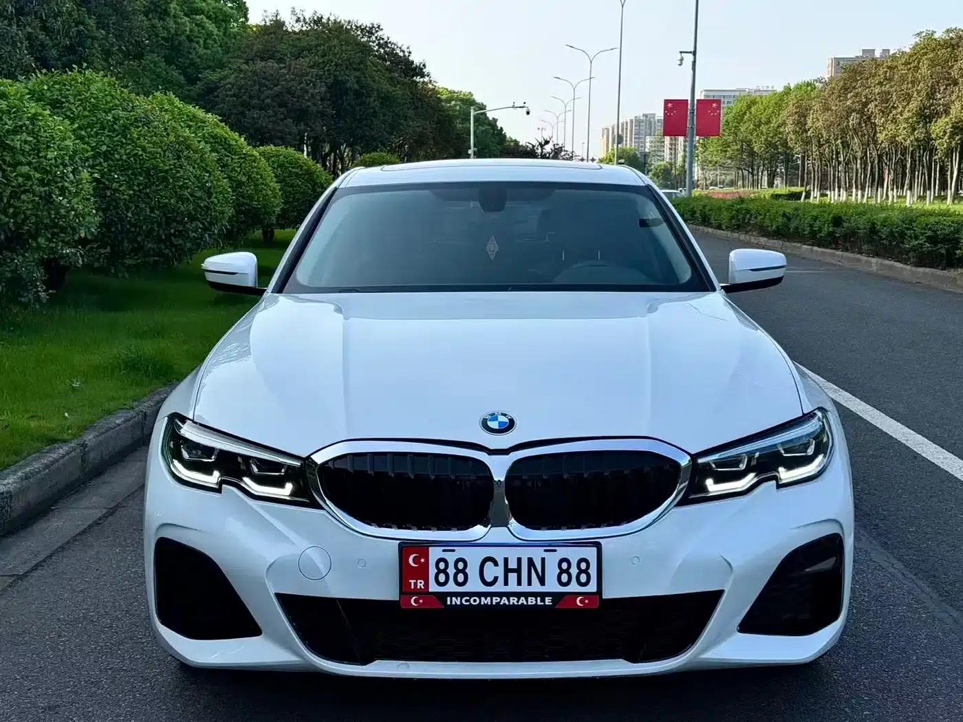2022 BMW 3 Series 320Li M Sport Package — миниатюра 2