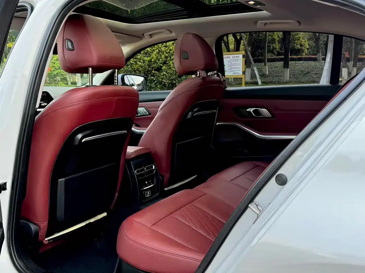 2022 BMW 3 Series 320Li M Sport Package — миниатюра 6