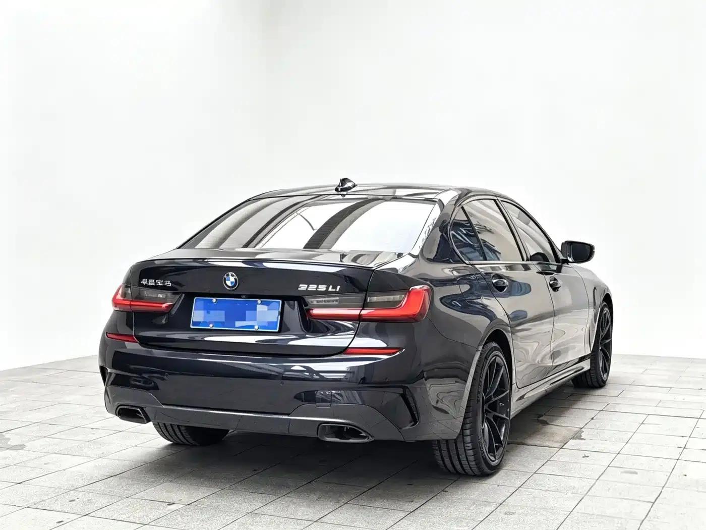 2021 BMW 3 Series 325Li M Sport Shadow Edition — миниатюра 9