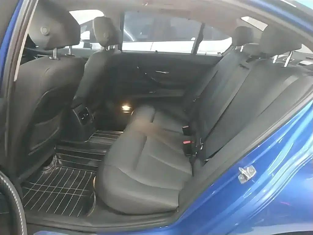 2017 BMW 3 Series 320Li M Sport — миниатюра 17