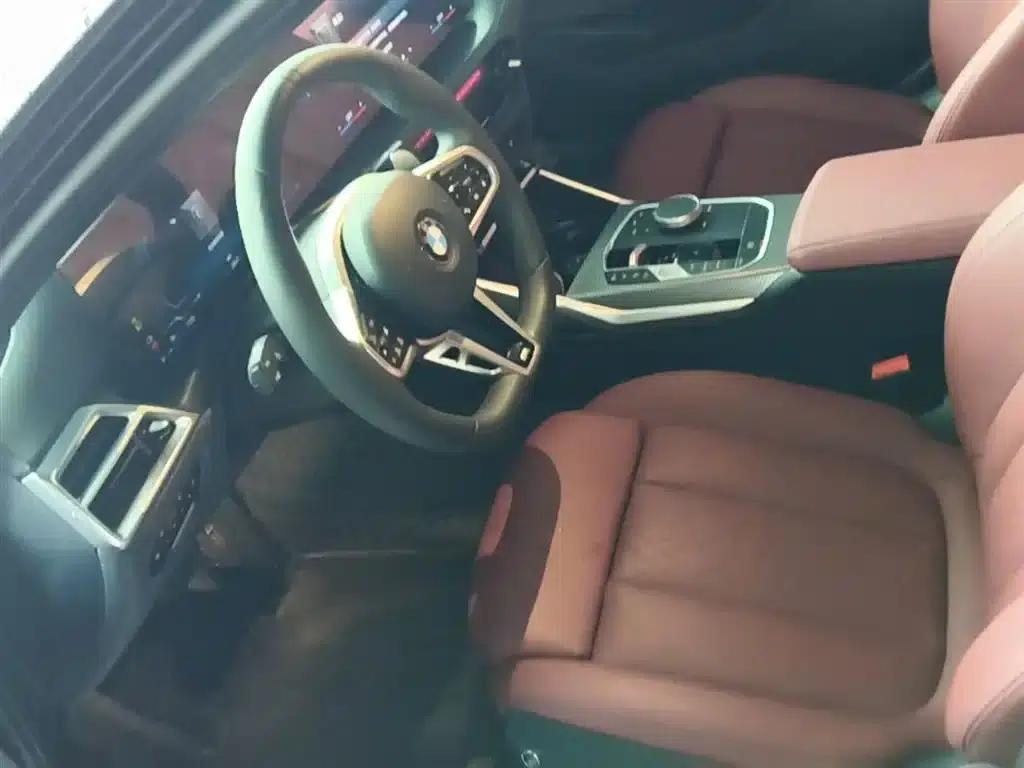 2025 BMW 3 Series 330Li Luxury M Sport Shadow Edition — миниатюра 15