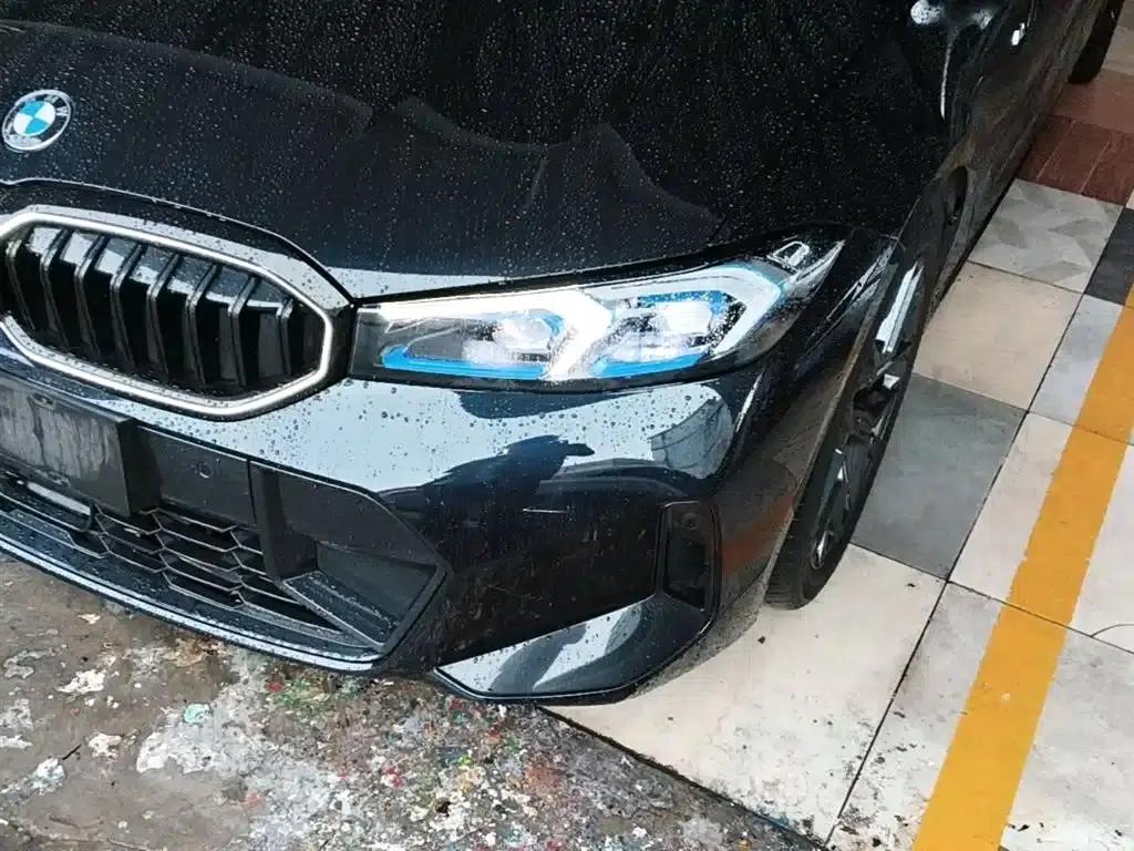 2025 BMW 3 Series 330Li Luxury M Sport Shadow Edition — миниатюра 24
