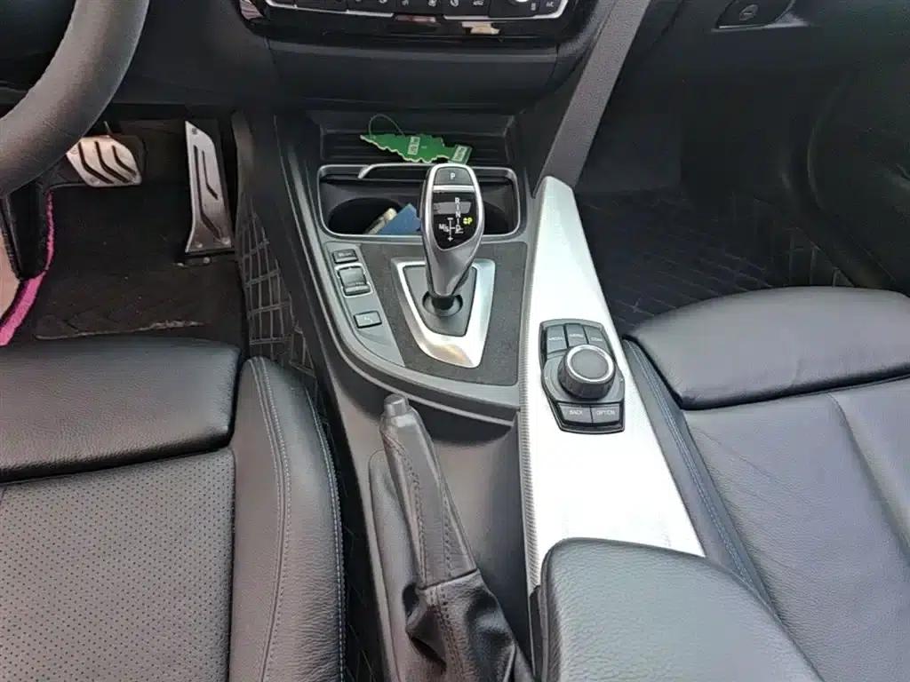 2019 BMW 3 Series 320i M Sport Package — миниатюра 14