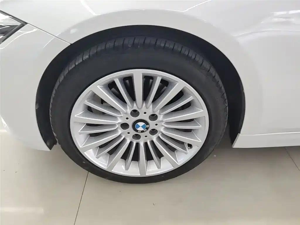 BMW 3 Series 2018 320Li Fashion Edition — миниатюра 23