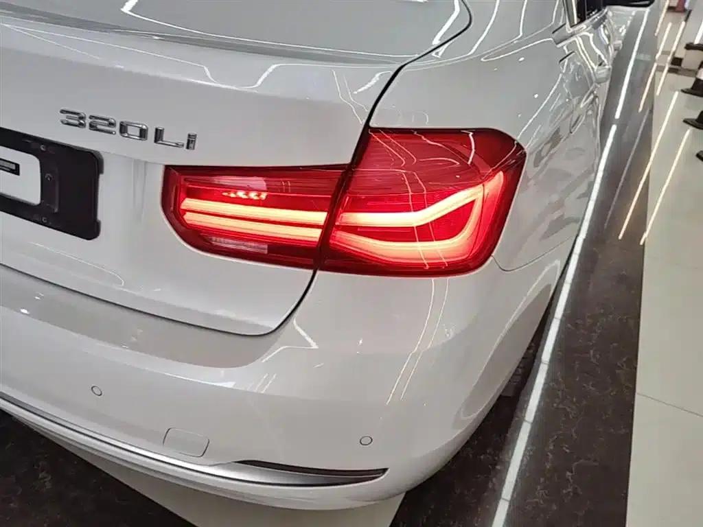 BMW 3 Series 2018 320Li Fashion Edition — миниатюра 8