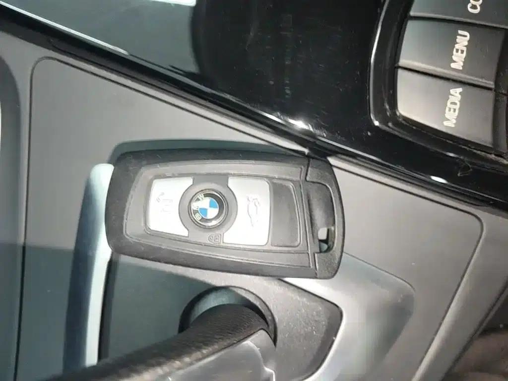 BMW 3 Series 2018 320Li Fashion Edition — миниатюра 9