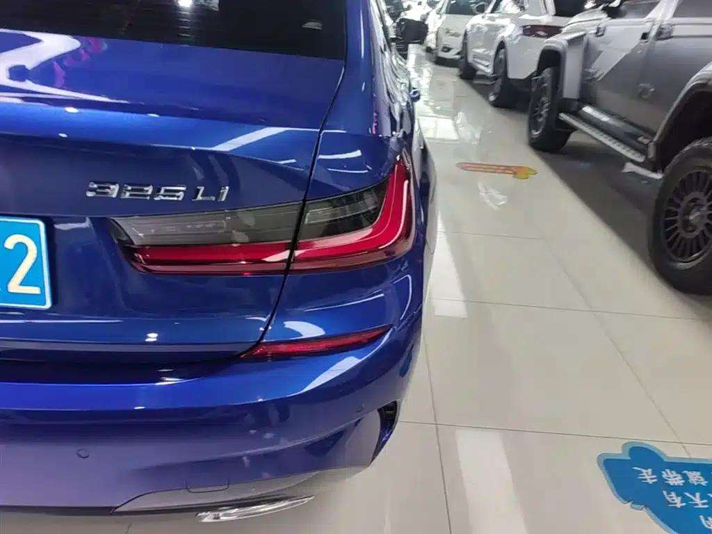 2022 BMW 3 Series 325Li M Sport Package — миниатюра 8
