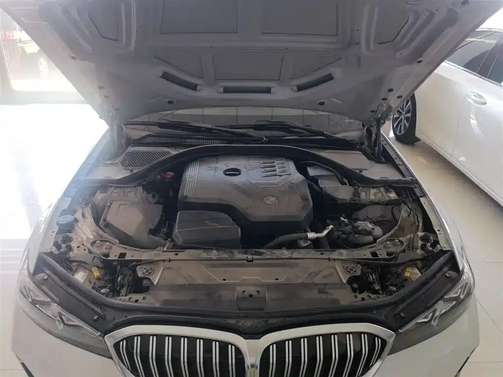 2024 BMW 3 Series 320Li M Sport Package — миниатюра 11