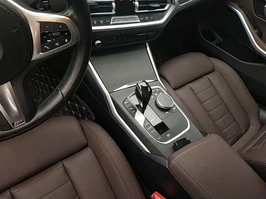 2020 BMW 3 Series 325i M Sport Package — миниатюра 14