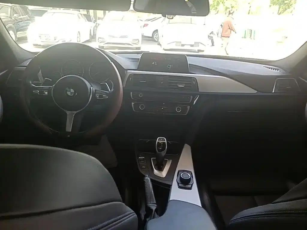 2019 BMW 3 Series 320i M Sport Package — миниатюра 10
