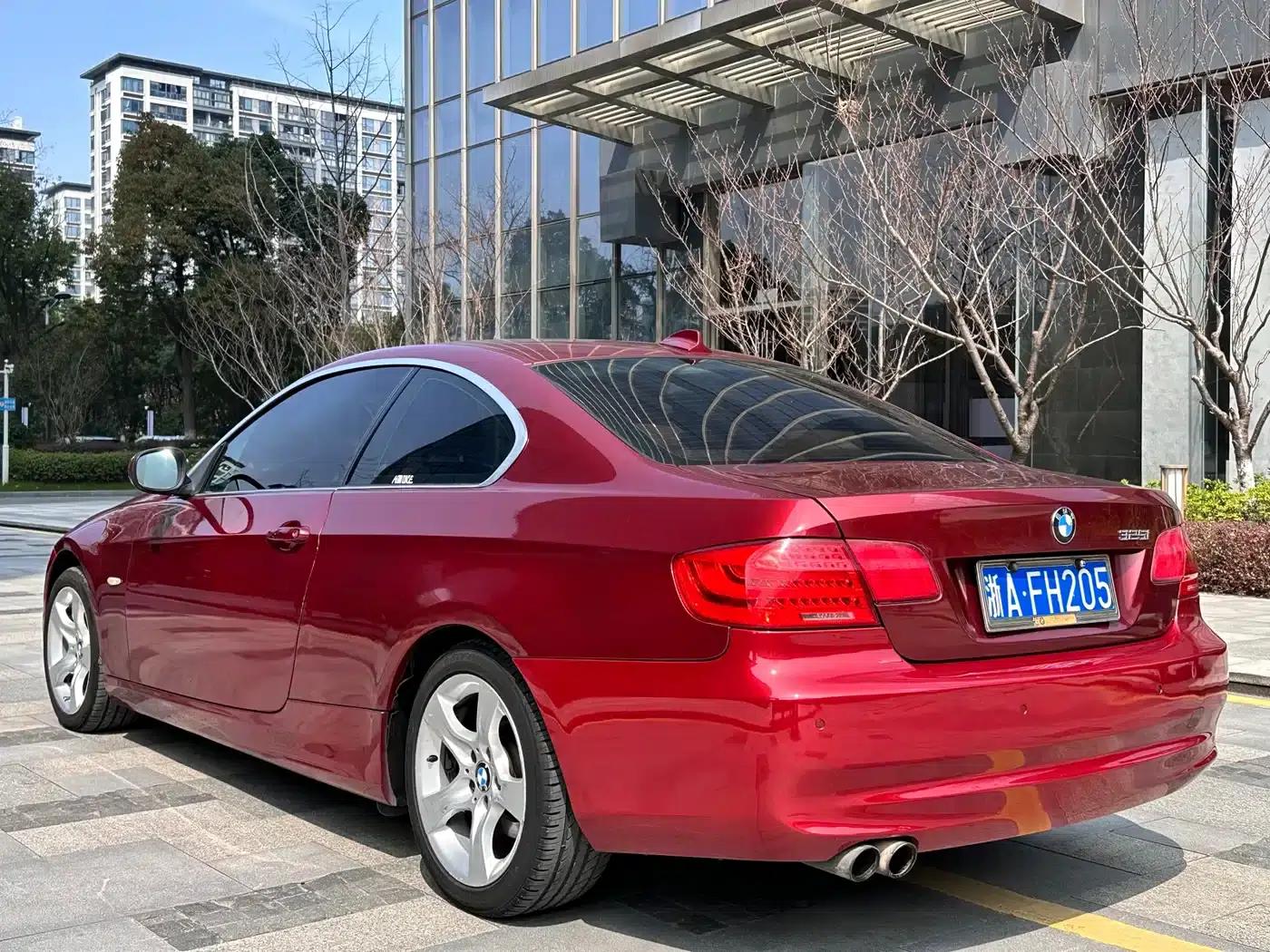2011 BMW 3 Series 325i Coupe (Imported) — миниатюра 6