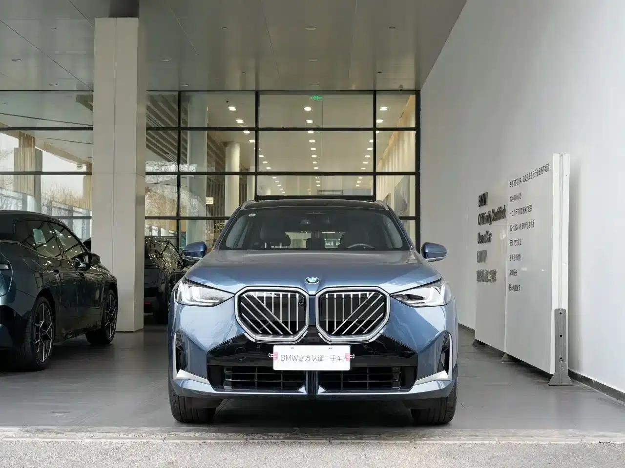 BMW X3 2025 xDrive30L Luxury M Sport Package — миниатюра 2