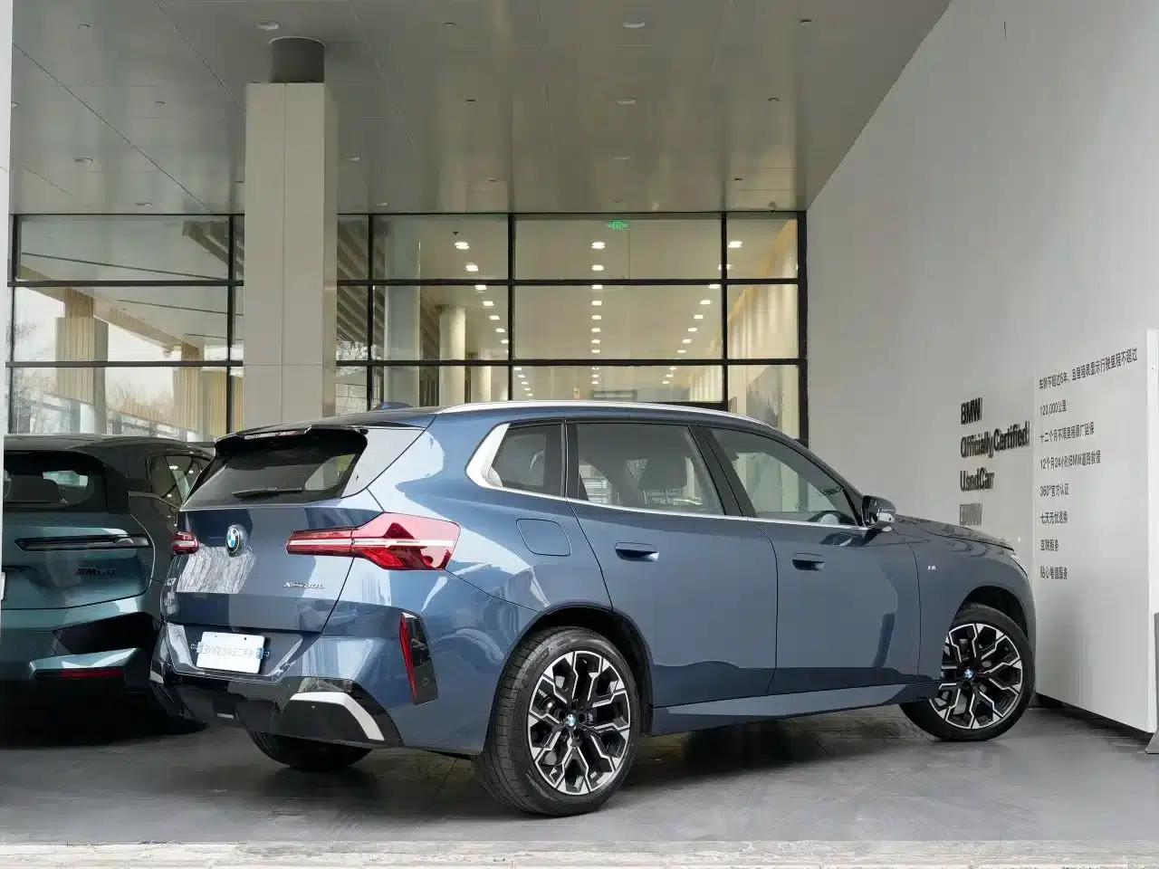 BMW X3 2025 xDrive30L Luxury M Sport Package — миниатюра 3