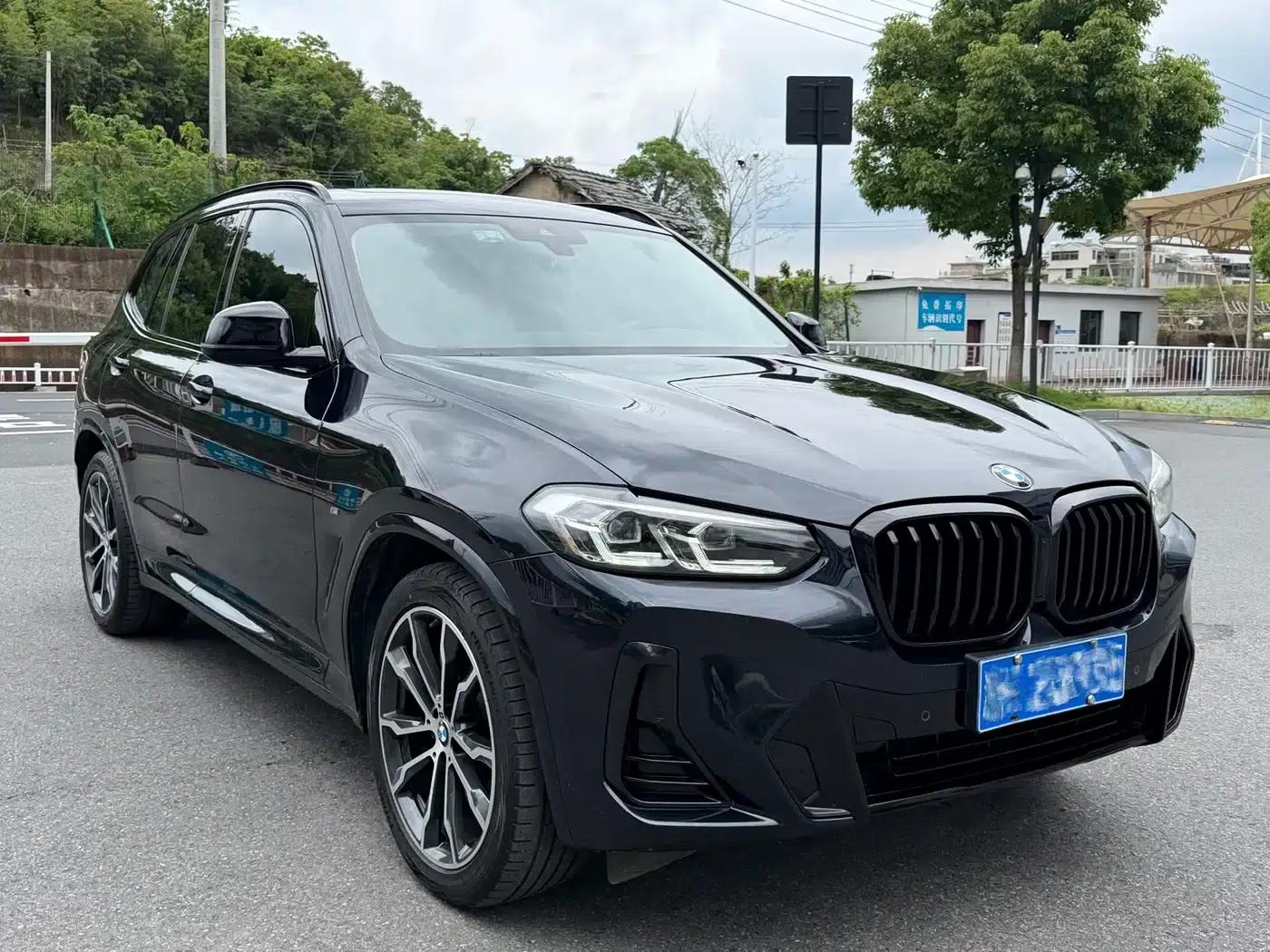 BMW X3 2022 xDrive30i Leading Edition M Sport Package — миниатюра 3