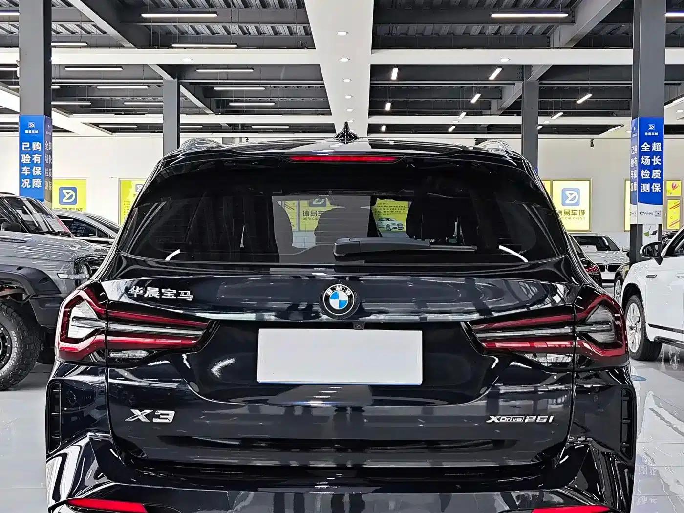 2023 BMW X3 xDrive25i M Sport Package — миниатюра 7