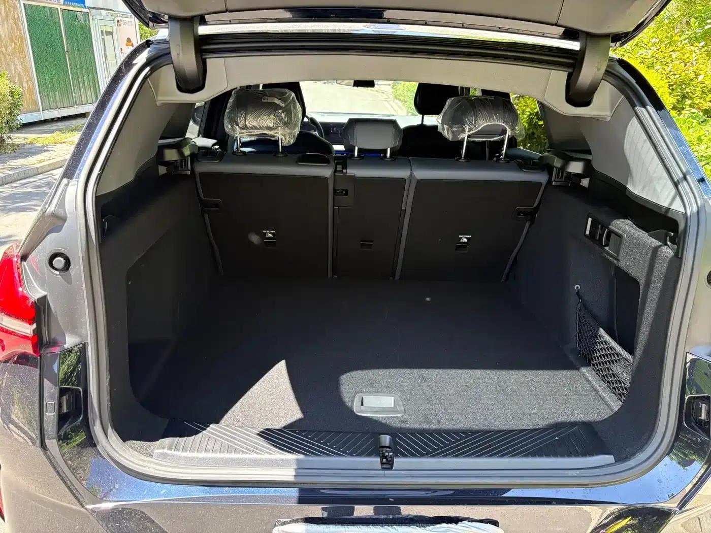 BMW X3 2025 xDrive30L Leading Edition M Sport Package — миниатюра 11