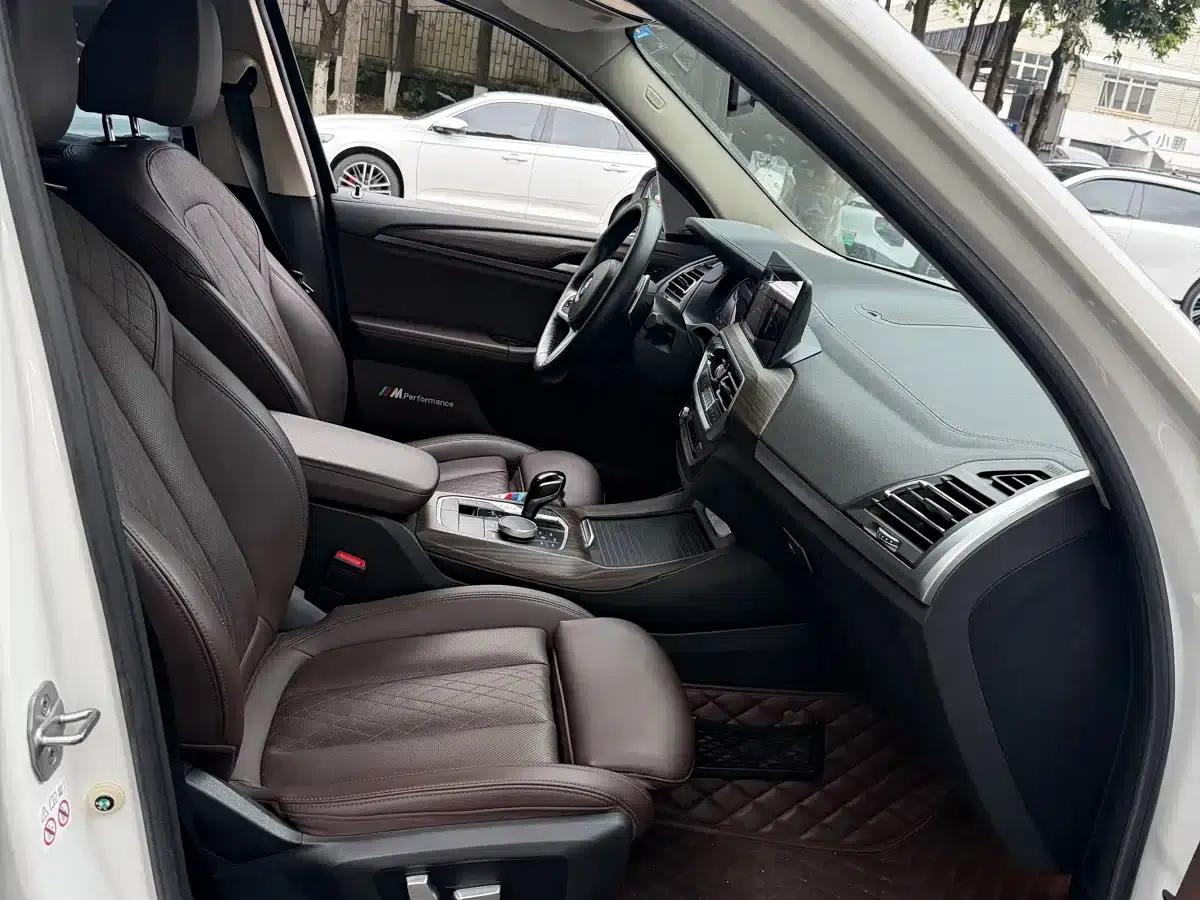 BMW X3 2022 xDrive30i Leading Edition M Sport Package — миниатюра 17