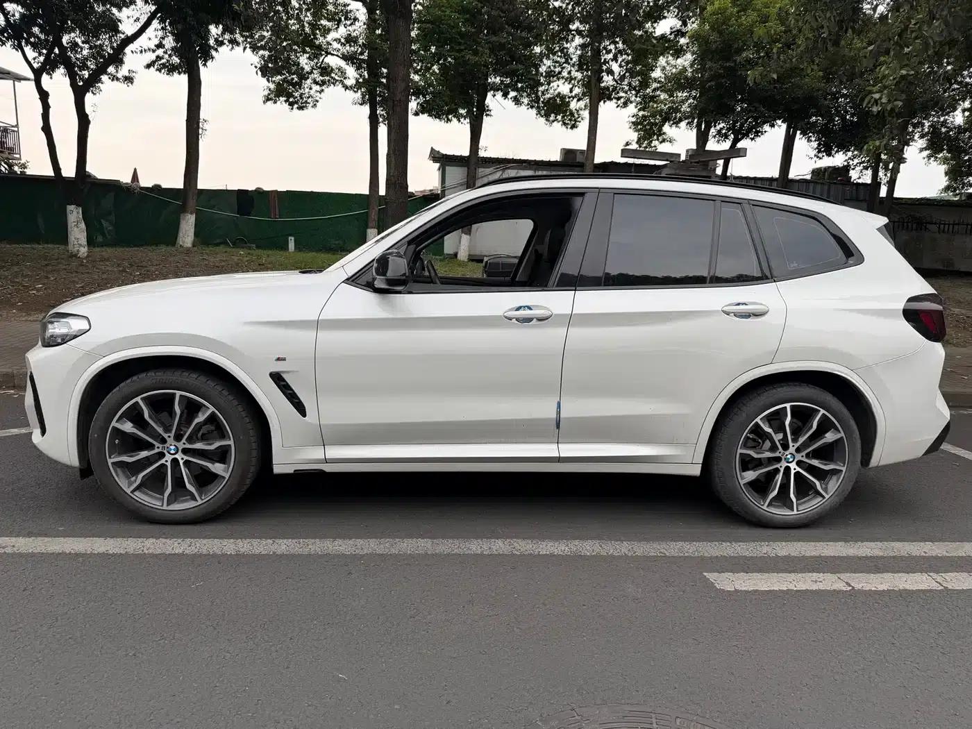 BMW X3 2022 xDrive30i Leading Edition M Sport Package — миниатюра 4