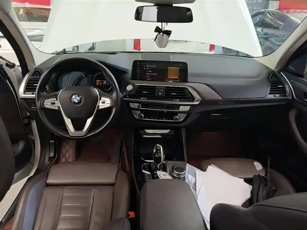 BMW X3 2019 xDrive28i Luxury Package — миниатюра 10