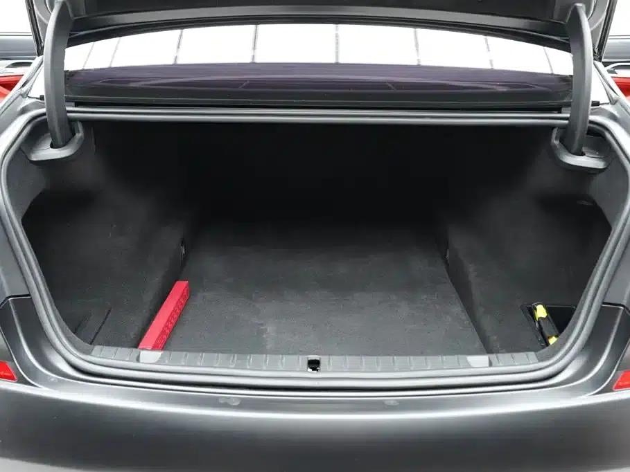 2018 BMW 7 Series 740Li xDrive Luxury M Sport Package Black Flame Edition — миниатюра 25