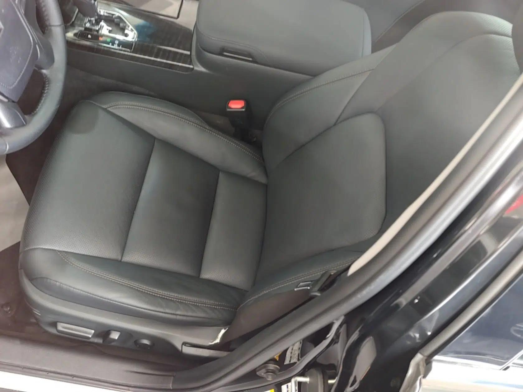 Toyota Crown 2015 2.0T Fashion Edition — миниатюра 17