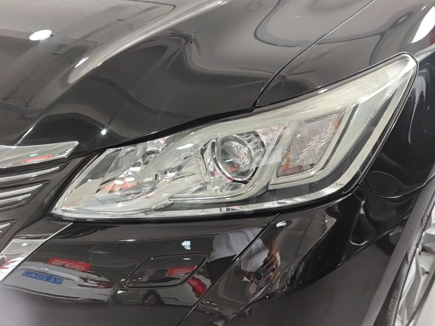 Toyota Crown 2015 2.0T Fashion Edition — миниатюра 5
